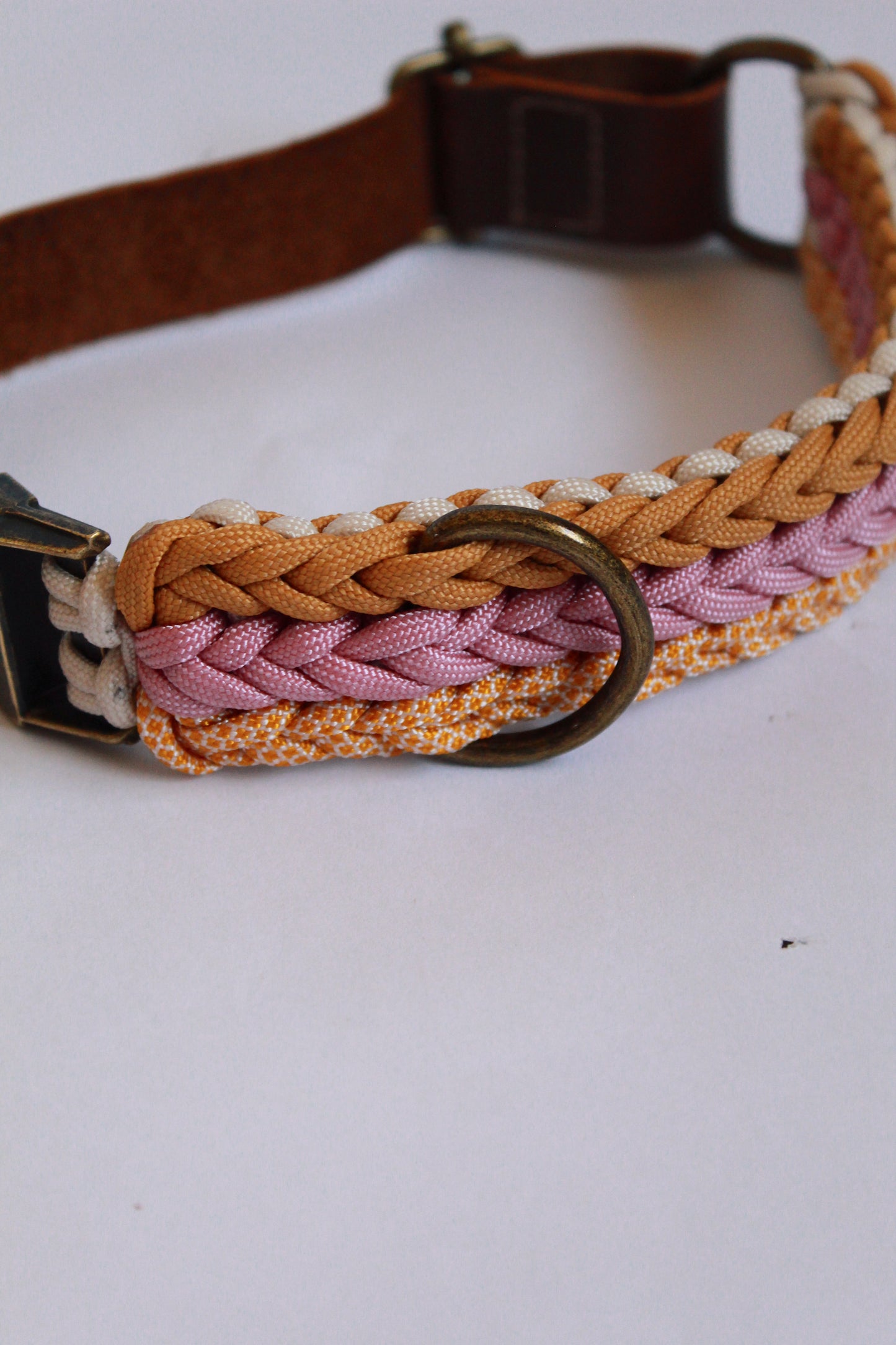 Strawberry Lemonade Para Collar