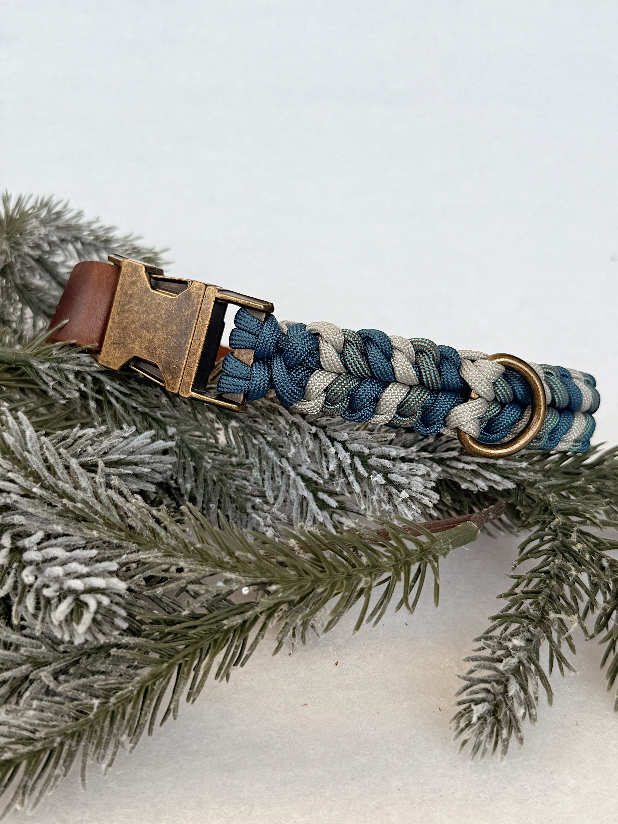 Flow collar- Blues Pre made