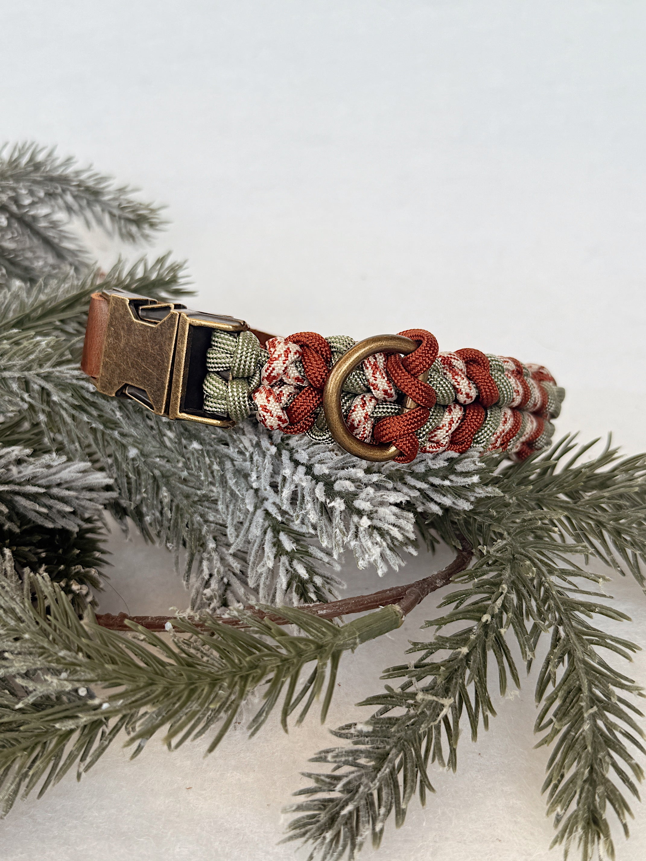 Flow Collar - Classy Christmas Pre Made