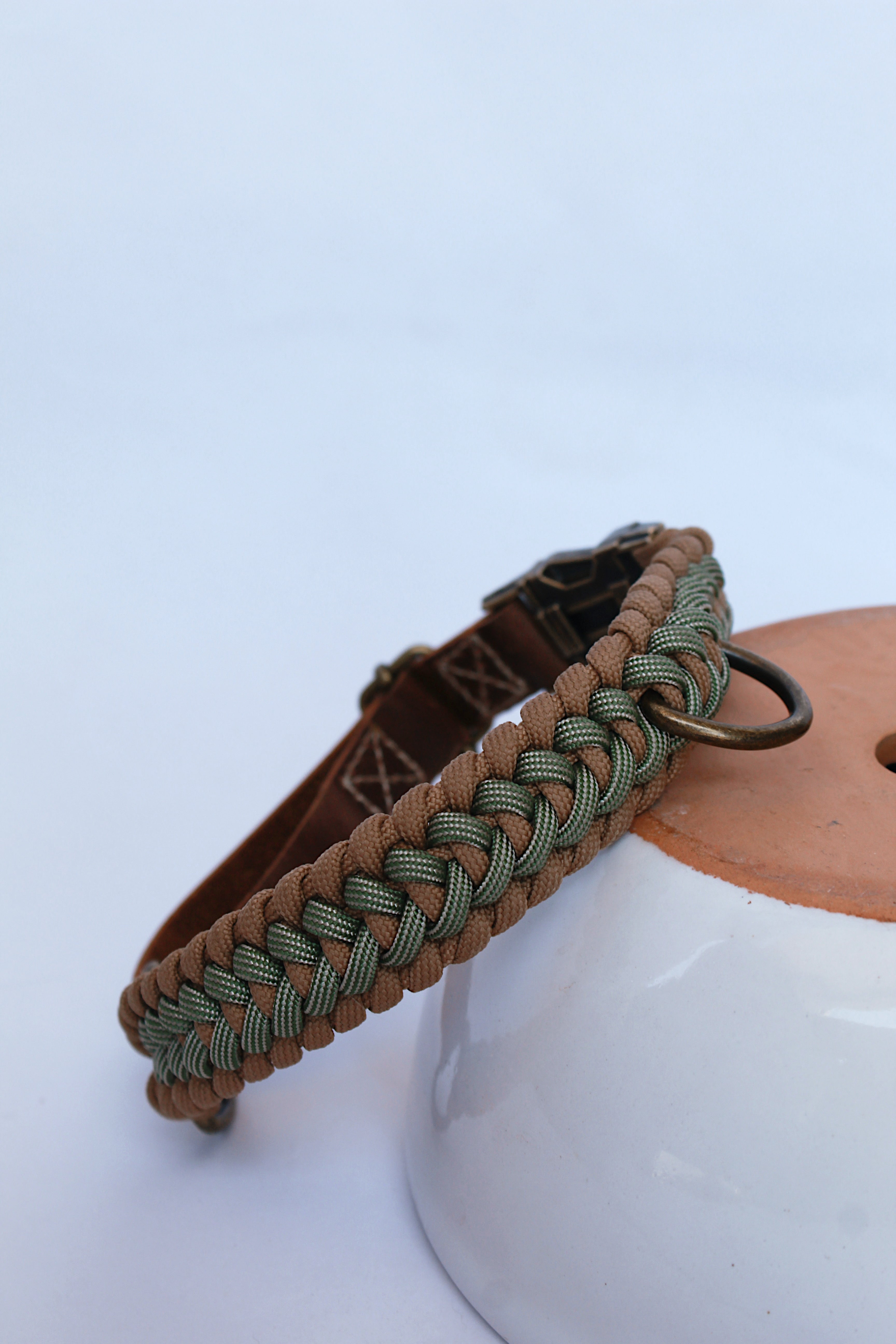 Chevron Collar - fern & tan